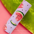 Tubo de batom batom nutritivo com sabor de frutas